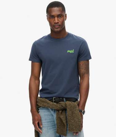 Essential T-shirt van biologisch katoen met logo